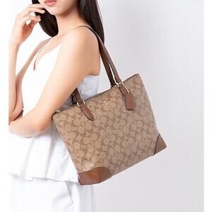 Coach Signature Canvas Zip Top Tote Bag F29208 Tan Gold Hardware - Preowned